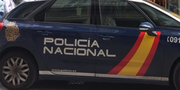 Detenido un hombre en las fiestas de Coia por pegar a un menor y a un policía