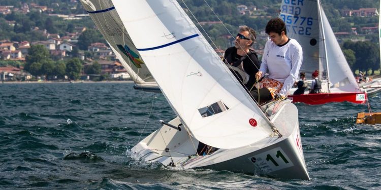 La flota del Náutico de Vigo planta cara en el Mundial de Italia a los anfitriones