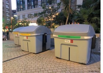 Contenedores al revés