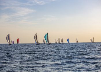 La falta de viento obliga a cancelar la primera etapa de la Pornic-Baiona-La Rochelle