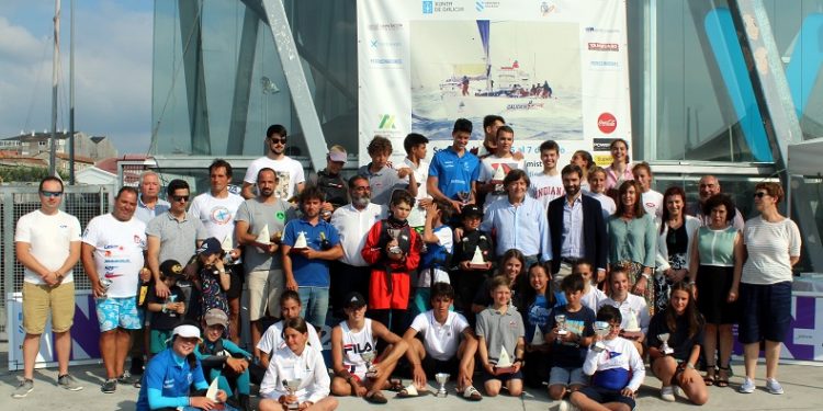 Andrés Barreiro, del Marítimo de Canido, se impone en la Semana Galega da Vela