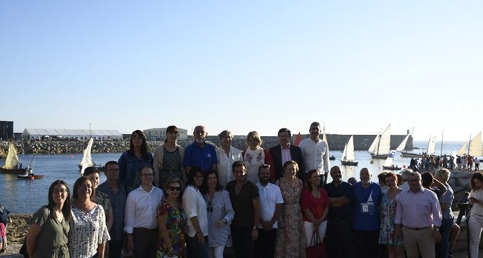 O Encontro de Embarcacións Tradicionais na Guarda iniciouse co izado de velas