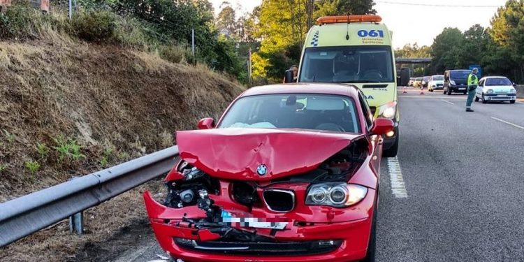 Cinco heridos en un accidente de tráfico en la A-55