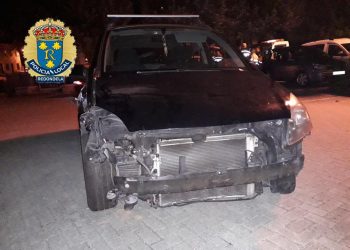 Un conductor drogado se da a la fuga en Redondela tras chocar contra otro coche