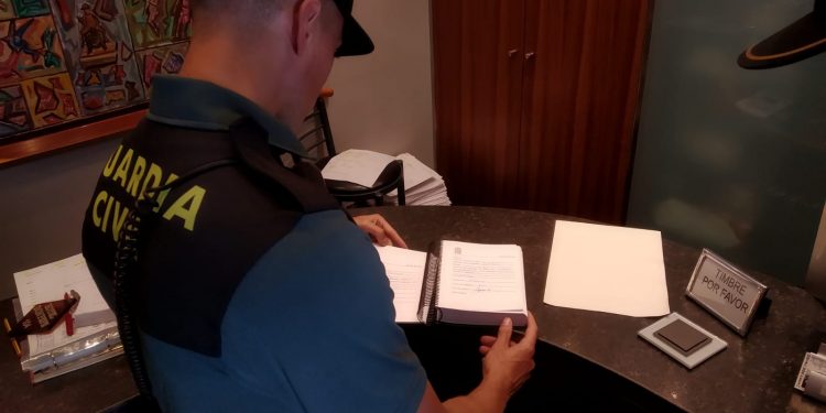 Denuncian a varios hosteleros de Baixo Miño por un incorrecto registro de clientes