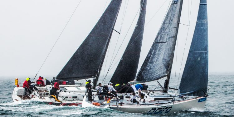 Tres barcos del Monte Real se colocan en cabeza del Conde de Gondomar