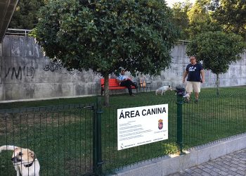 Nigrán habilita o primeiro espazo específico de recreo para cans