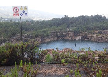 O Porriño remata o valado das canteiras para bloquear o acceso a “bañistas e curiosos”