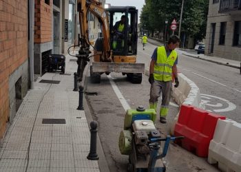 Comezan as obras de acondicionamento na rúa Silleda de A Cañiza