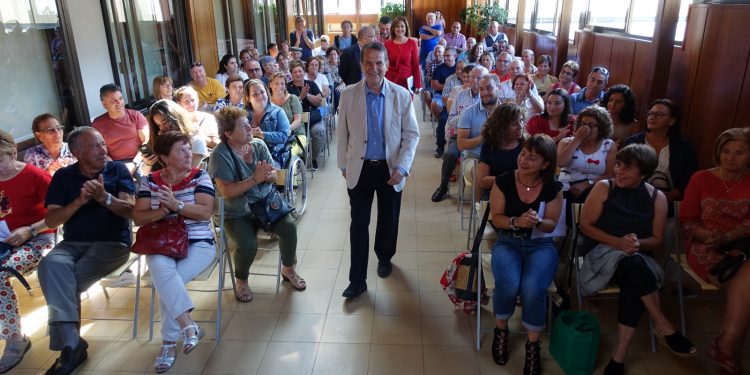 Caballero y los vecinos de Ons unen fuerzas contra la Xunta de Galicia