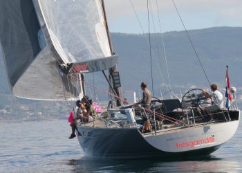 “Gómez Mostly” entra en Baiona como vencedor absoluto de la Regata Finisterre