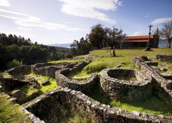 O Castro de Troña convértese este sábado en punto de visionado das Perseidas