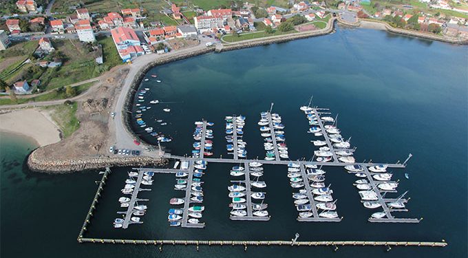 Un hombre fallece en Domaio al sufrir una caída cuando pescaba