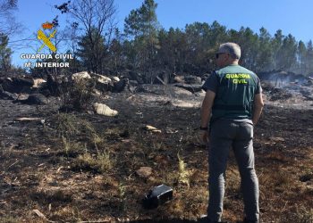 Imputan a un vecino de Cangas los incendios forestales de este mes en Punta Couso