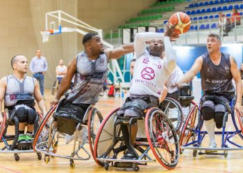 El Iberconsa Amfiv se lleva con rotundidad una nueva edición de la Copa Galicia