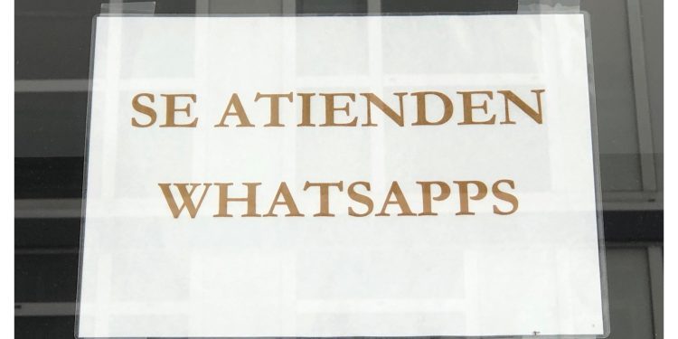 Se atienden whatsapps