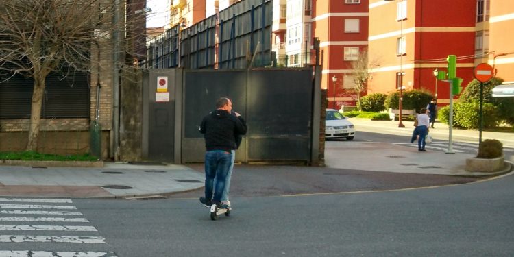 Piden regular de forma preventiva el uso de patinetes eléctricos en Vigo