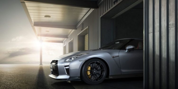 El Grupo Rofervigo expone en el salón del automóvil de Pontevedra el espectacular Nissan GT-R NISMO que ha pilotado Marc Gené