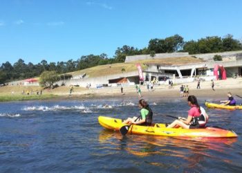 Buscan a un participante desaparecido en el triatlón de Tomiño