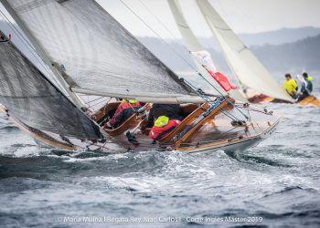 Duras condiciones en la jornada final de la Regata Rey Juan Carlos I en Sanxenxo