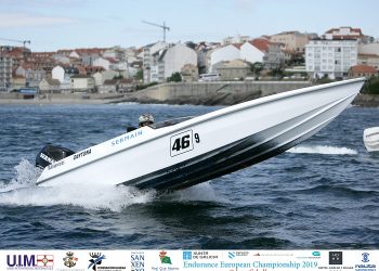 Europeo de Endurance con barcos a 160 km/h sobre las aguas de las Rías Baixas
