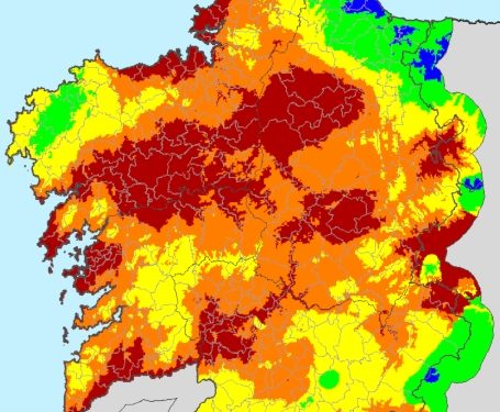 Vigo sale del riesgo “extremo” de incendios forestales pero la alerta sigue siendo “muy alta”