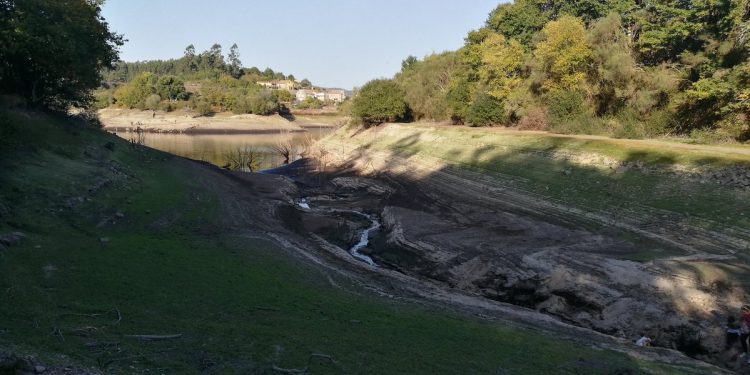 O convenio do estudo para garantir o abastecemento en Vigo terá que tramitarse de novo