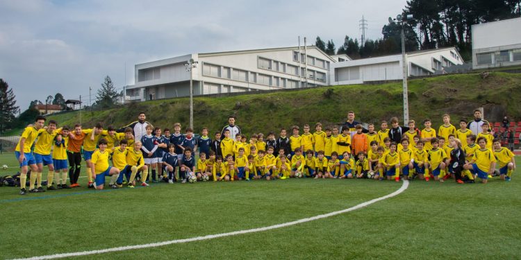 El fútbol gallego hace historia al inscribir a un niño de Vigo con un 47% de discapacidad