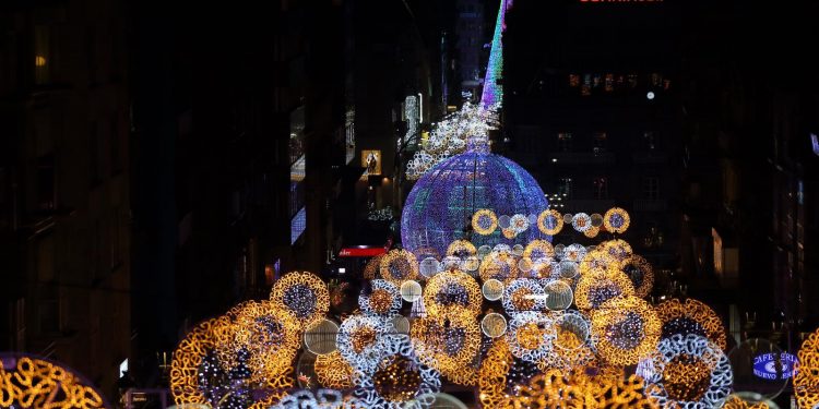 El Concello infló la cifra de calles iluminadas en Navidad al contar algunas varias veces