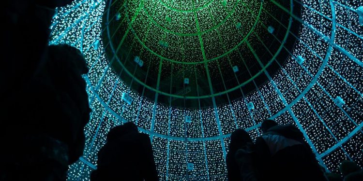 Más canciones y más pases para el árbol de Navidad de Vigo