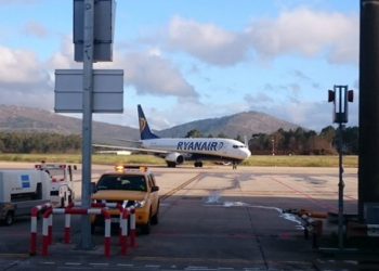 Las aerolíneas piden “tiempo” al Concello para sustituir a Ryanair en Peinador