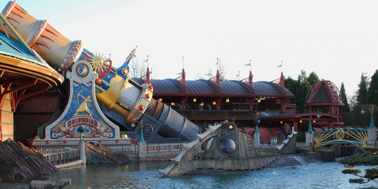 A Sociedade Jules Verne apoia o proxecto para instalar un «Nautilus» en Vigo