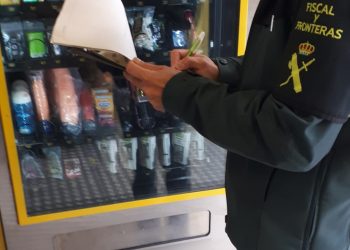 La Guardia Civil localiza en O Morrazo máquinas expendedoras con productos eróticos