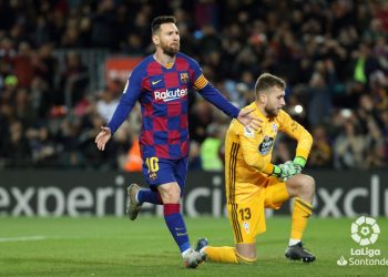 Messi destroza a un buen Celta y amarga el estreno de Óscar García