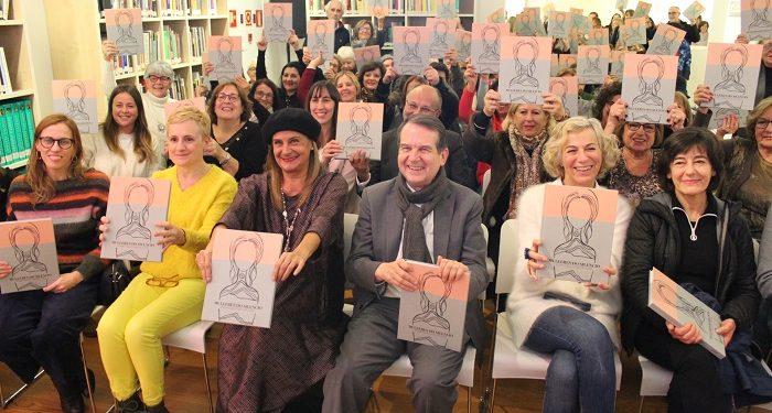 Arte e música para a mostra “Mulleres do silencio. De Maruja Mallo a Ángela de la Cruz”