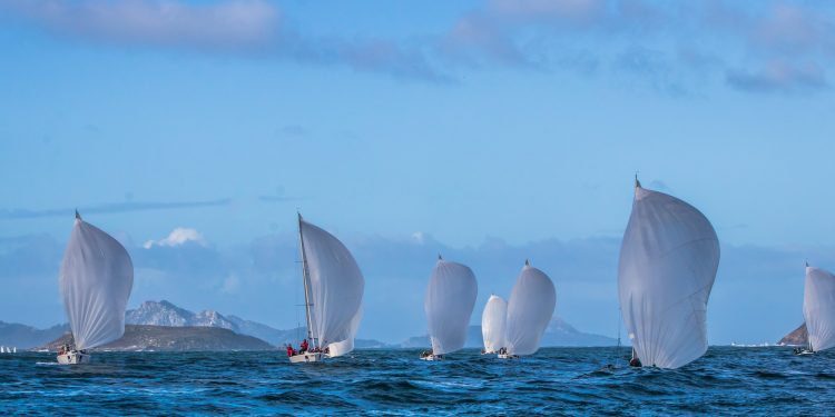 El «Maija» acaricia la victoria  de la Liga de Otoño AXA J80