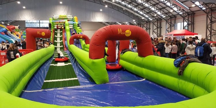 Vigolandia cierra el año en el Ifevi con un hinchable de 140 metros, tirolina y mucho ocio infantil