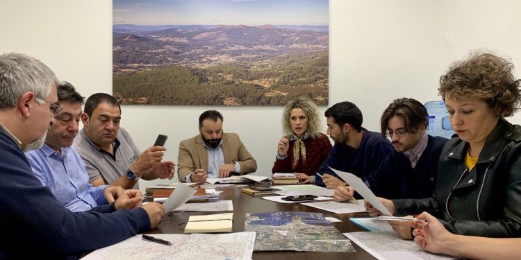 Gondomar promoverá la creación de una red de rutas de senderismo