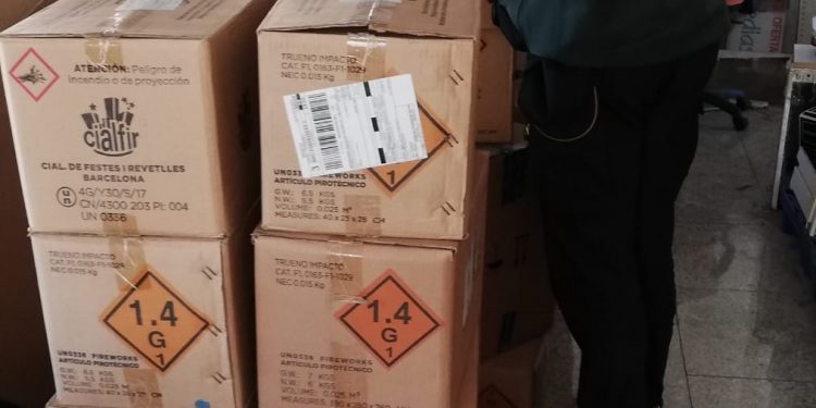 La Guardia Civil se incauta de 225 kilos de material pirotécnico ilegalmente almacenados en Tui