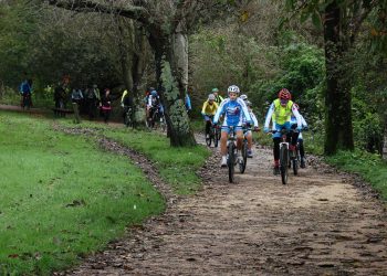 Bicis no Nadal: la marcha popular para recorrer Vigo por Navidad con un toque solidario