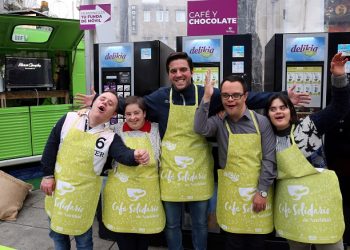 Vuelve a Vigo el “Café Solidario” de Delikia