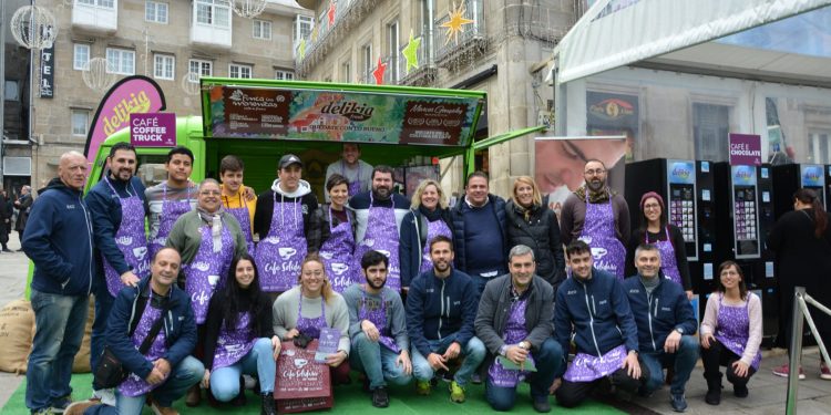 El Café Solidario recoge en Vigo más de 3.000 kilos de alimentos