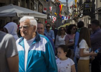 La recogida de basura a la carta se amplía al casco histórico de Bouzas