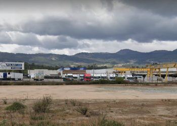 Muere un trabajador en O Porriño tras quedar atrapado bajo un camión