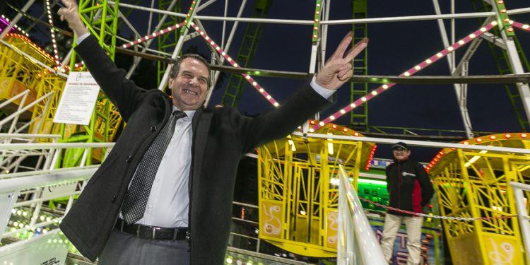 Caballero concede licencia para instalar la noria de forma permanente en O Castro