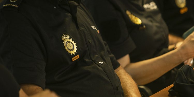 Detenido un menor de edad por vender hachís en el entorno de los institutos del Meixoeiro