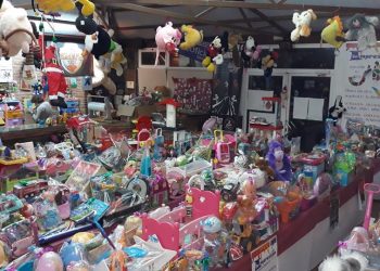 “Cada niño un juguete” recoge más de 2.000 juguetes en el Gran Vía de Vigo