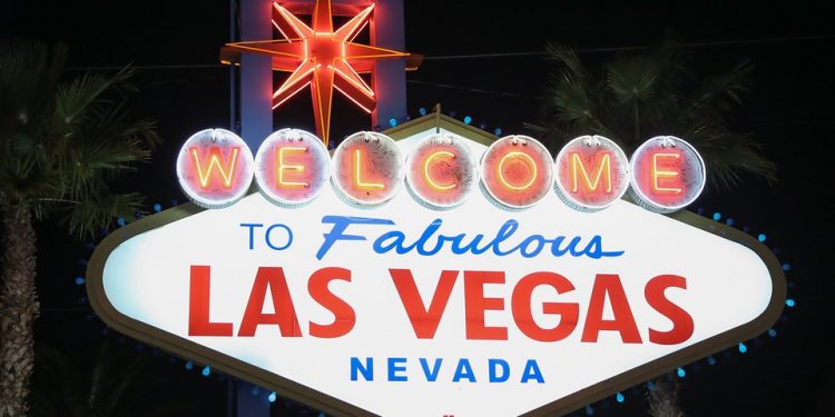 Fotografías, premios y mucho amor al estilo Las Vegas en el Gran Vía de Vigo