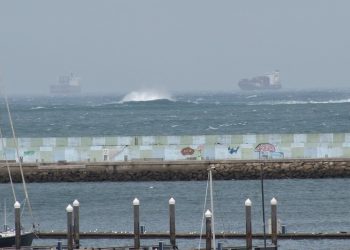 Alerta naranja con barcos a refugio en Cíes y previsión de Entroido a 20 grados