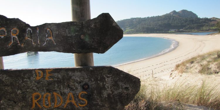 El Concello de Vigo reduce el número de playas en las que pedirá no fumar
